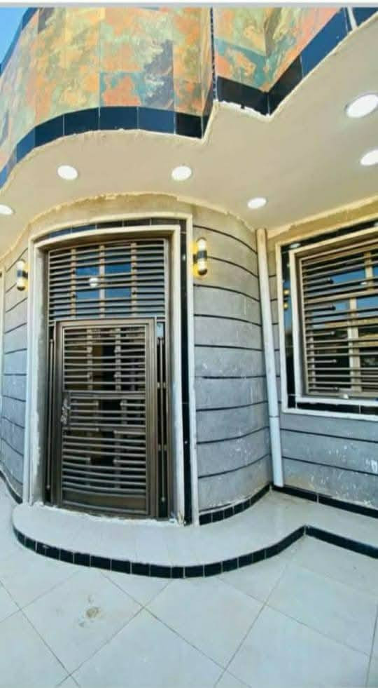 السعر 165 وبيه مجال دار للبيع مساحه 200 متر بناء حديث 2024 كونكريت جديد موقع الجمعيات الثانيه خلف محطه الوقود طابو صرف يتحول بأسم المشتري مباشر كامل من جميع النواحي رقم صاحب الدار***********
