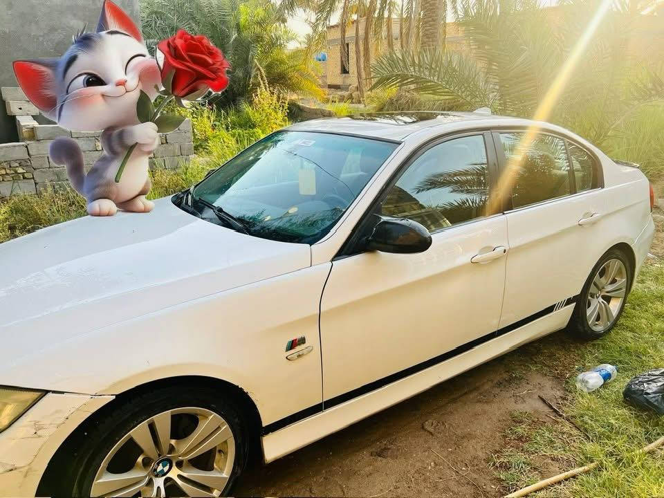 E90 موديل 2007 وارد أمريكي  مكفولة ما عدا رصعات وبارد التكم الخلفية قليل 
شاشه وكاميرا 
محرك 6 سلندر N52 نوزل قصير 30 
للتواصل واتس اب 
***********
