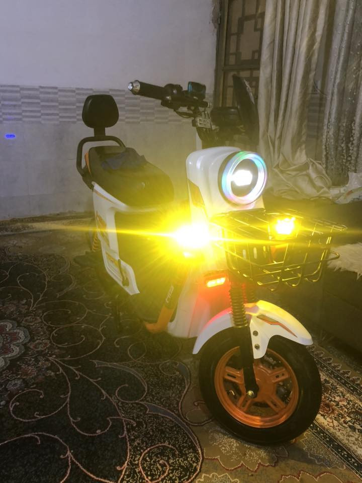 دراجه r9 برو شركه HIS الدراجه كامله اي نقص ما بيه بطاريات كبار الدراجه خير من الله مكاني بغداد دوره حي اسيا ***********
