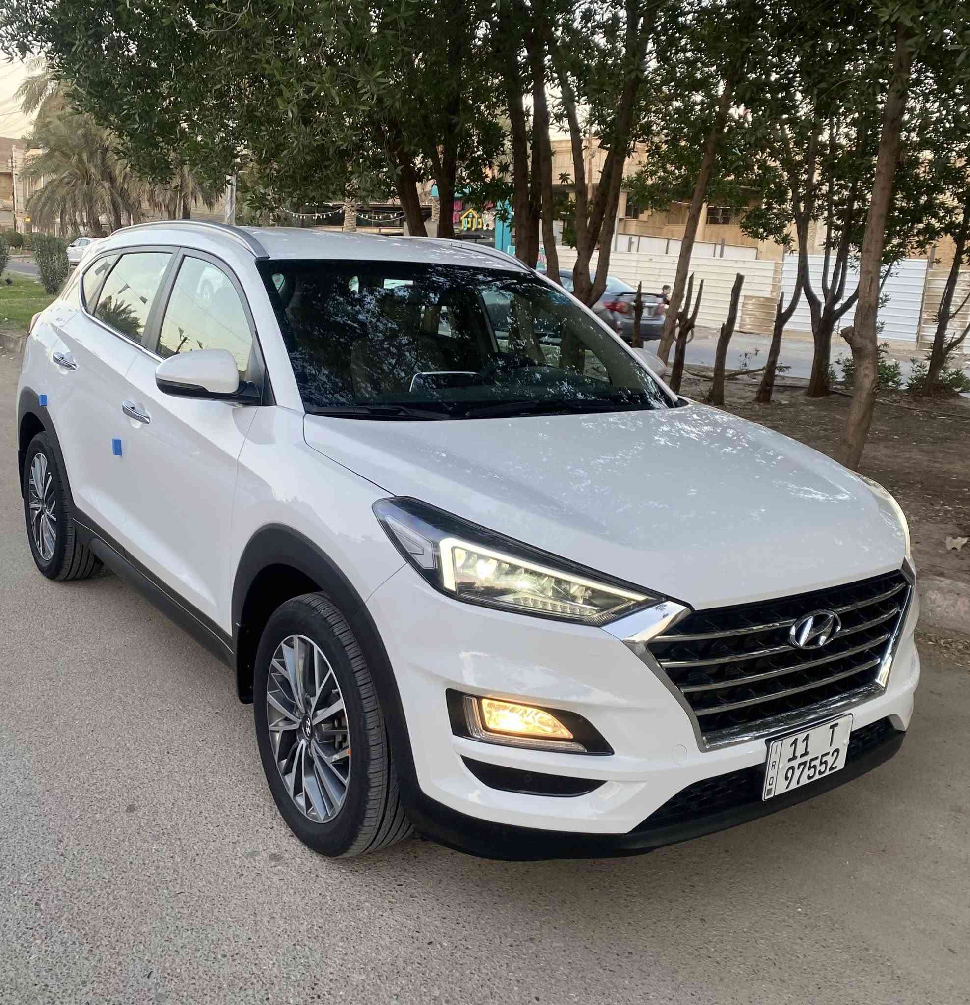 توسان 2020 خليجي شركة الكاصد جديده السياره ومكفوله بصمه حساس امامي خلفي لد امامي خلفي 5 عدسات لايت دوار ويه ستيرن بك لايت لد بك شاحن لاسلكي كراسي كهرباء شاشه جي بي اس كامره دواره 3 انضمه قياده مود درايف مري شفط ترحيب عند الاقتراب سبير منازل كتلوكات الشركه سياره جاهزه من كلشي بيها تراي مال زيرو ماشيه 57000 رقم جديد سنويه لل29 مكاني بغداد الكرخ للاتصال ***********
