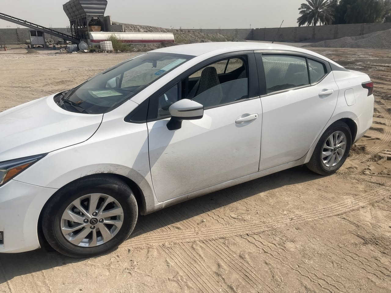 نيسان سني موديل 24
ماشية 24 الف
مكفولة ماعدى شخط في الباب الخلفي مكحل
عنوان السيارة بغداد 
صاحب السنوية يسكن البصرة
السعر ١٣٧ وبيه مجال


**إذا كنت صاحب هذا الإعلان وتريد حذفه لأي سبب، رجاءا أرسل رسالة إلى الدعم الفني**