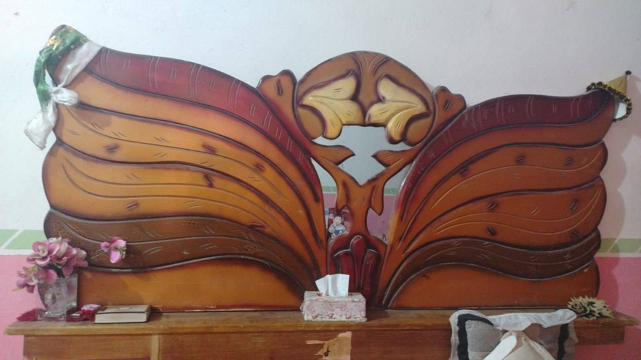 غرفه نوم للبيع لاستفسار على هذا الرقم ***********
