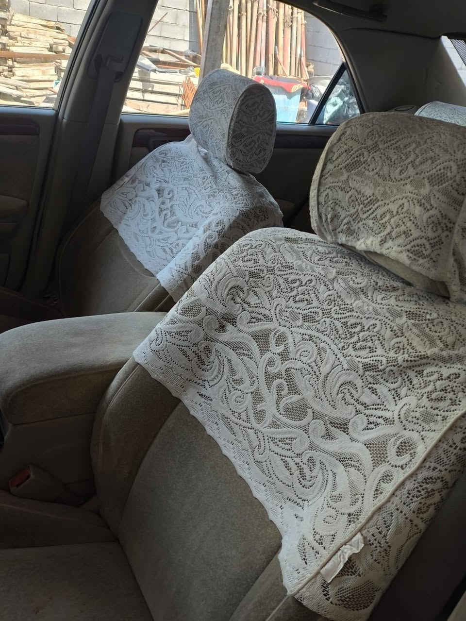 السلام عليكم أخوان سياه للبيع تويوتا كراون (جنون)موديل2001لون أبيض
(6)سلندر محركها(2.5) سعرها85بيها مجال
للأستفسار اكثر الأتصال على هذا الرقم ***********
العنوان /بصره ابي الخصيب
