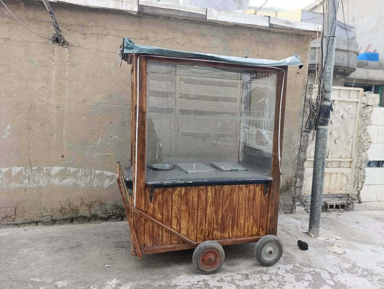 بۆ فرۆشتن 100هەزار ‏‪0771 962 2402‬‏
