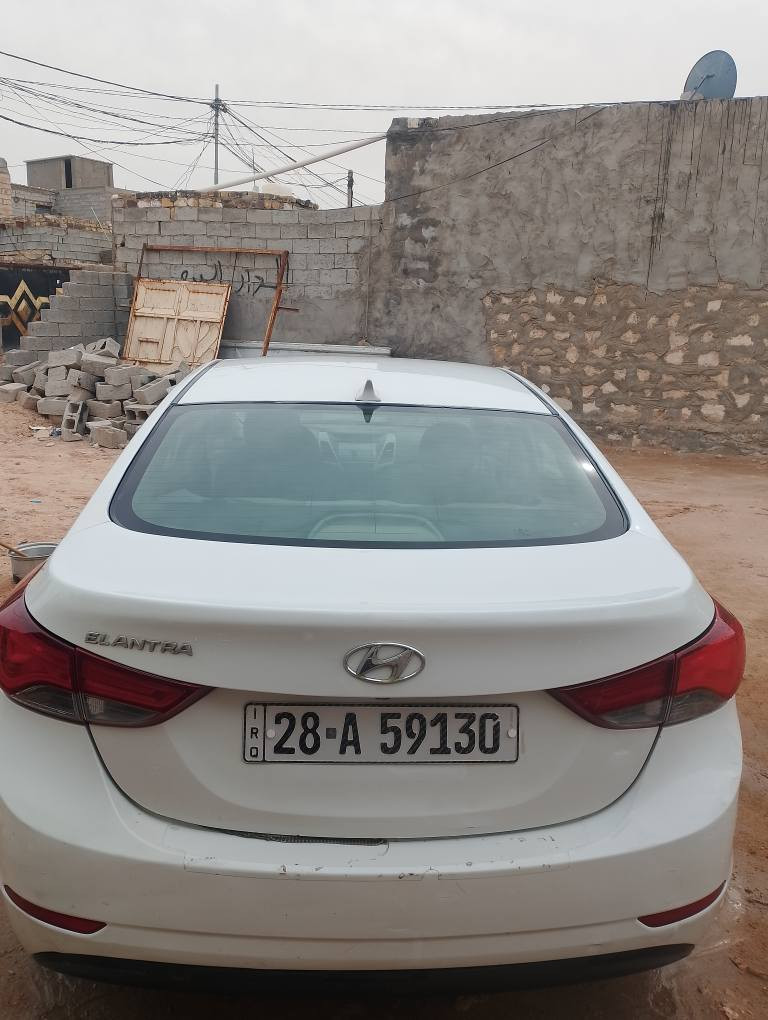 النترا موديل 2015 وارد امريكي مكينه 1800 دوش سياره بيها صبغات اثر تكشيرقليله كفوله من كلبه والتجيه والضربه القويه/*********** مكانه نجف رقم انجليزي 
بسمي سنويه لل28 النجف, العراق
