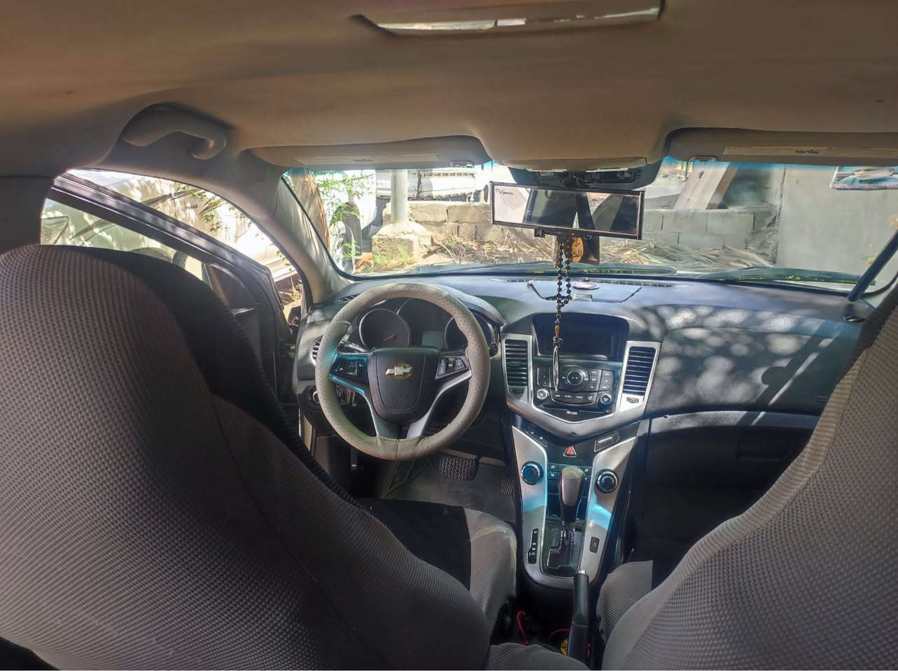 شوفر كروز مديل ١٣ للبيع ب ٦٠ وبيها مجال 
مكان السياره  البصره خور الزبير الشراي يتصل عل هذا الرقم ***********
انه مكلف بلنشر Singapore
