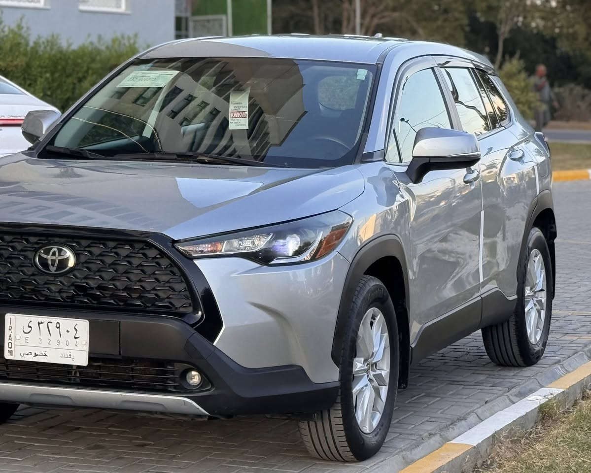 السلام عليكم 
تويوتا كورولا كروس LE ياباني اصلي 2022 بانزين فقط ✅
رقم بغداد بأسمنه تحويل مباشر 
ماشيه 78 كيلو فقط استخدام على ايد وحده 
وارد امريكي حادث كلش خفيف بدون ايرباك  
بارد حافه الجاملغ الامامي و صبغ شبر بحافه البنيد 
وصور الحادث موجوده بدون لغد و شاصي 
باقي السياره كفاله عامه وضع شركه 

رقم الشاصي : 7MUCAABG3NV002152

مواصفات LE : ✅
( محرك 2000 ، شاشه كبيره ، كامرا دواره ، تحكمات استيرن ، كشنات هيتر ، استيرن هيتر ، جام هيتر ، 4 ويل ، بصمه تشغيل و ابواب ، رادار امامي و خلفي وجانبي ، اطفاء ذاتي ، لايتات زنون اوتو ، قطعتين تبريد ، شاشه اعطال ، مانع تزحلق ، اوتو هولد سايد بريك بصمه ، كروس سرعه ) 
وباقي المواصفات المعروفه 

السعر : 155 وبيها مجال بسيط 
العنوان : بغداد / الكرخ / حي الحسين 
الهاتف : *********** ( متوفر واتساب ) ❇️
