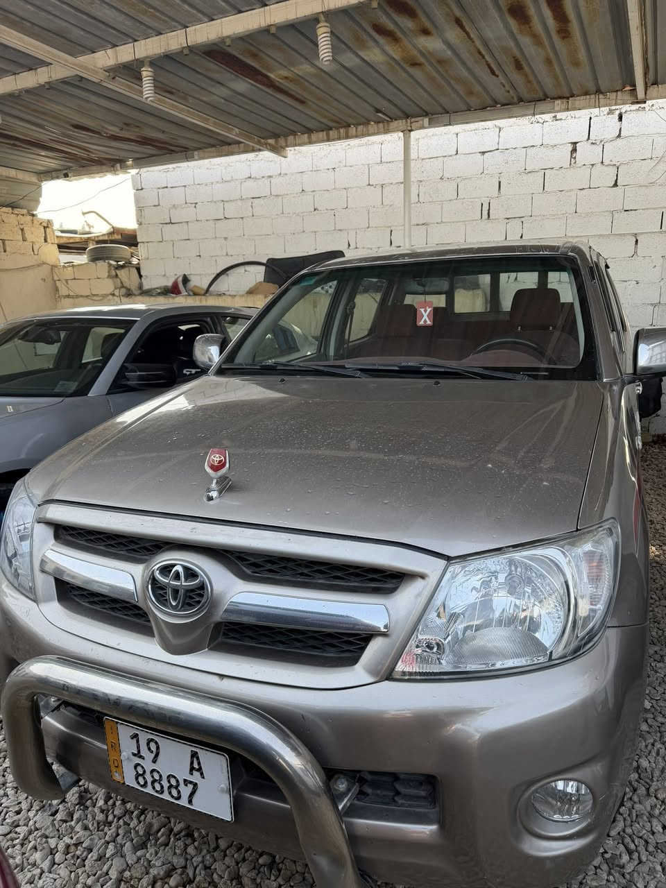 السلام عليكم تيوتا هايلوكس
موديل 2007 رقم كربلاء 

بيهه فقط رش بدون حادث اثر جراد ٤قطع 
السعر 125
***********

***********واتساب
