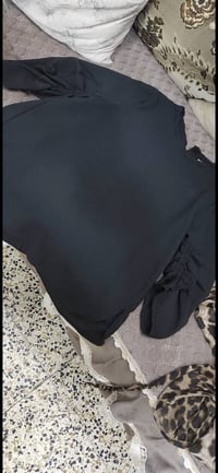 ملابس • توصيل • لكل قطعة