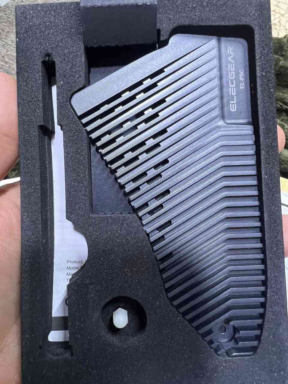 سلام عليكم شباب طلعلي هذا بغراض مالامازون يتركب على الpc ويتركب على البلي 5 للssd سألت على سعره من 40 الف وفوك الي يفيده سعره 30 الف مكاني بصرة شط العرب ***********
