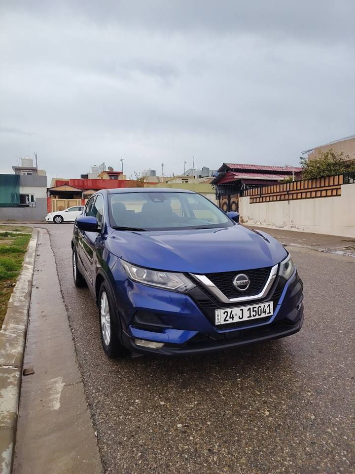 NISSAN ROGUE SPORT  S
2022
محرك 4 سلندر
ماشية 63 الف كيلو
تحكمات ستيرن
مثبت سرعة
كامرة خلفية
حساسات خلفية
أوتو ستوب
رادار أمامي
رادار جانبي للمسارات
تحذير النقطة العمياء 
مانع انزلاق
تبريد قطعتين

بيها قطعتين ونص 
ايرباكات سيستم شركة
عليها غرامة 300$ تنزل من السعر
سعر 175 ورقة ومجال
شرط التحويل 
*********** دهوك, العراق
