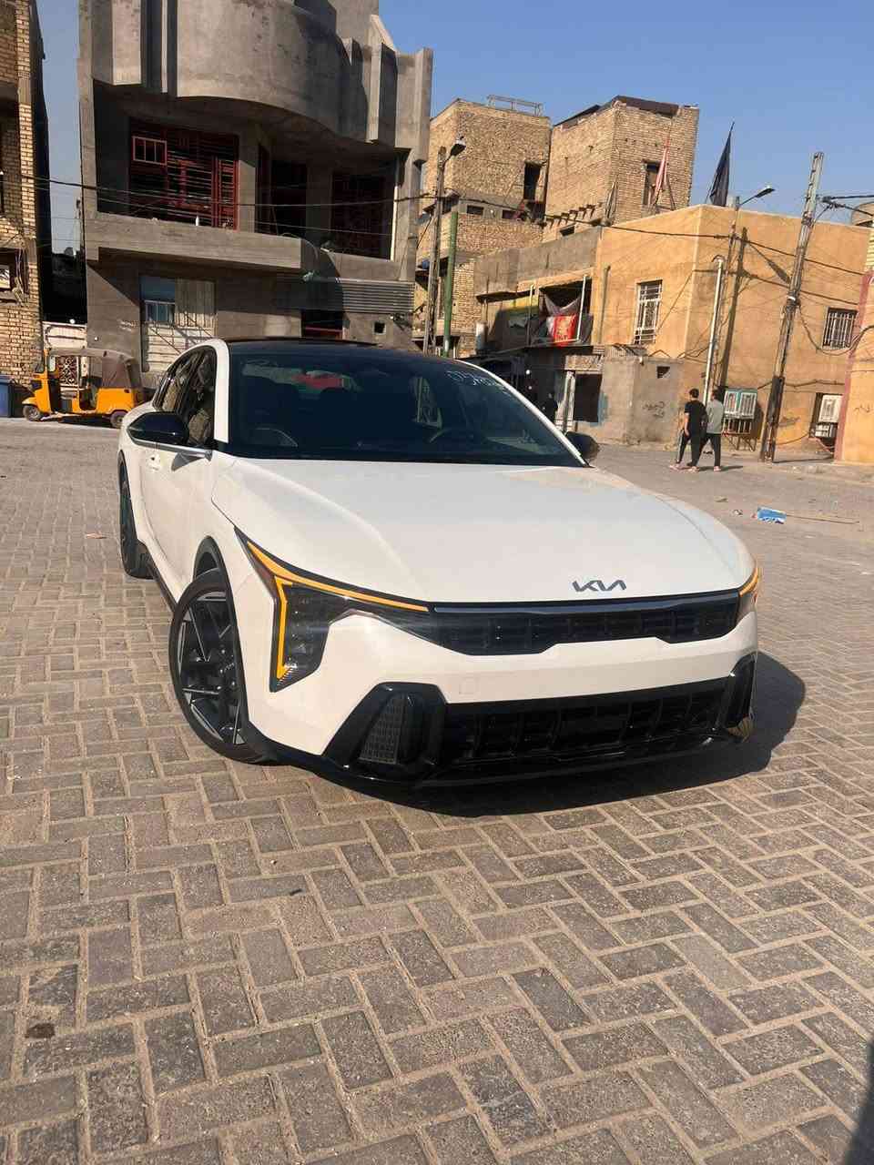 السلام عليكم
كي فور جيتي لاين2025
 "بدون رقم" 
 ماشية 10,233mi موصفات
بصمة بنوراما لد نهاري  تدفئة مقاعد تحكم استيرن مانع النزلاق 
تحكم مقاعد كهربائي اشاير مرئي 
رادار أمامي وخلفي 
تغير الكيجات 
 تبديل دعاميه تفصيخ أمريكي  
مكان بغداد 
الاستفسار ***********
