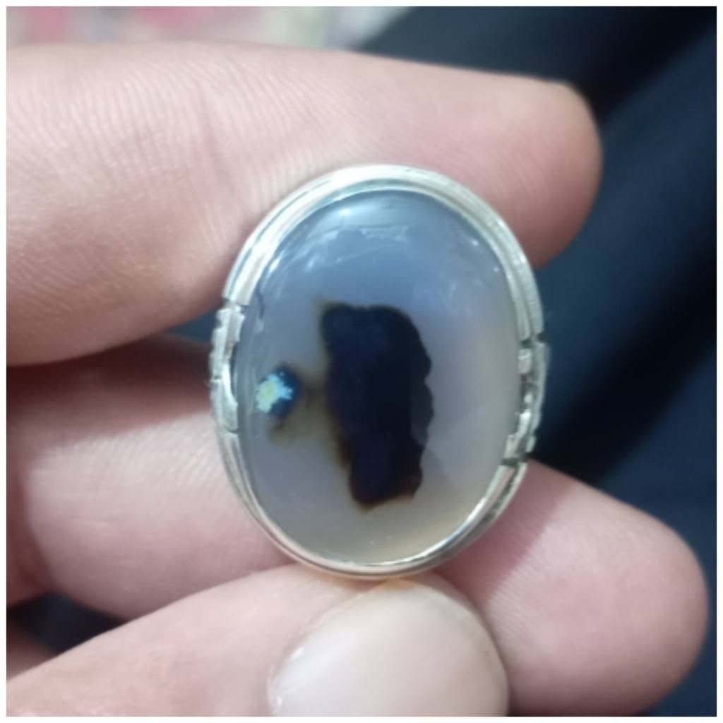 نوادر العقيق اليماني الشجري مصور رباني ذمه صياغة يدوية السعر على الخاص العنوان ناصرية رقم الهاتف *********** ناصرية, ذي قار
