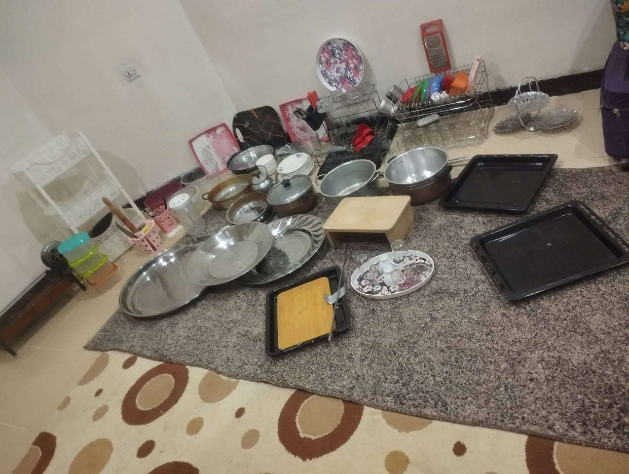 أغراض مطبخ للبيع كلهن 75 الف تواصل واتساب ***********
