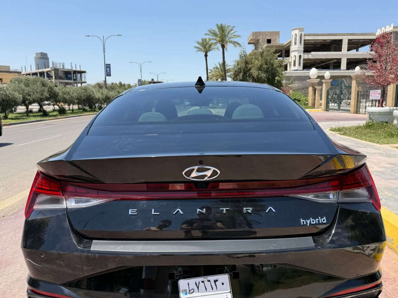 هيونداي إلنترا 2023 هايبرد ليمتد – وارد أمريكي
Hyundai Elantra Hybrid 2023 Limited

-الممشى : 45.000 mile 
-الضرر : تبديل دعامية بلادية فقط بدون اي تعديل 
صورة الحادث مرفقة

-المواصفات الكاملة:
• دواخل لونين 
 • شاشة كبيرة
• كشنات جلد لونين
 • كشنات كهرباء
 • كشنات تدفئة وتبريد
 • ويل كب
 • شحن وايرليس
 • صندوق كهرباء
 • لايتات زينون ٣ عدسات بلادي
 • بكلايت LED متصل
 • حساسات أمامي وخلفي
 • لَدّات دشبول بلادي اكثر من 70 لون
 • سستم سماعات Bose
 • تشغيل عن بعد
 • رادار أمامي وخلفي
 • إشارة ترحيب
 • بصمة أبواب وبصمة تشغيل
 • مانع انزلاق
 • 3 أنظمة قيادة
 • سايد بريك كهربائي
 • شاشة متصلة
 • تثبيت مسار
 • تبريد بيانو
 • خزن كشن
 ***********
