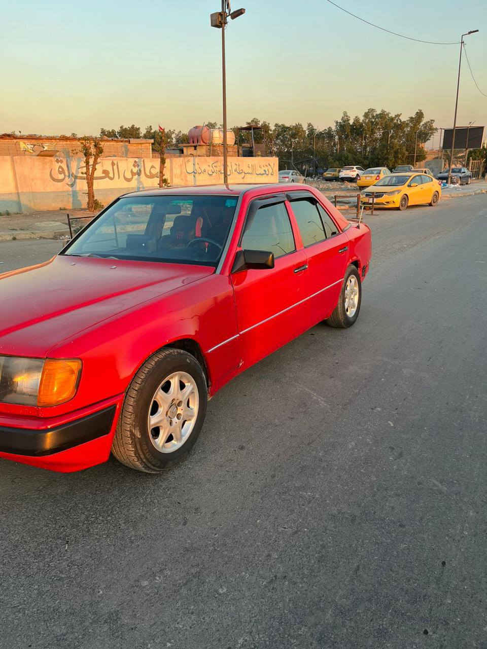 السلام عليكم مارسدس دب مودل 91 
رقم كركوك الجديد 
مكينه 2500 بطه صدر 70/100
بيه منضومة غاز   السعر 50  مكاني بغداد 
للستفسار  ***********
