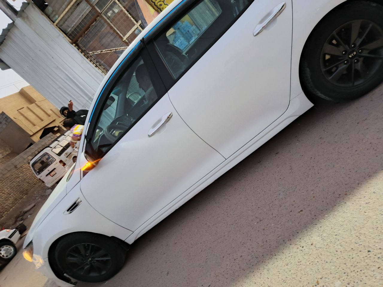 السلام عليكم ورحمة الله
للبيع: اوبتيما موديل 2018 رقم بغداد انگليزي كير محرك حداديه دواخل كهربائيات تبريد تدفئه خير من الله السياره بيه قطعتين صبغ والسونار موجود بالمنشور
السعر140 وبيه مجال
***********/ ***********
 مكان سيارة بغداد
