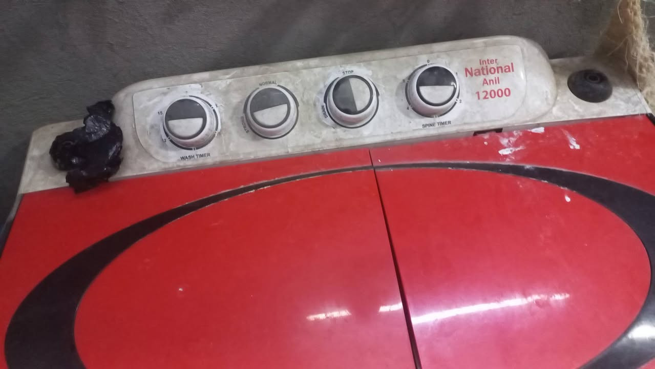 السلام عليكم يوجد غراض لبيع مستعمل اخو جديد لاتصال أو مرسل واتساب رقم***********
