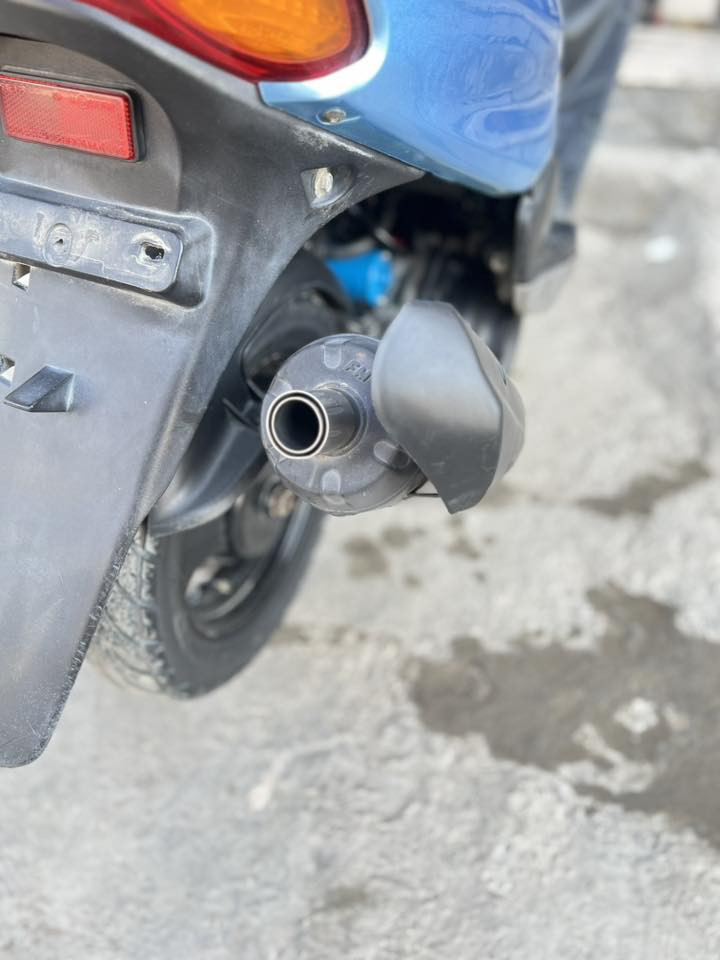 السلام عليكم دراجه ماكس قجمه للبيع
سلف رياضي 
كلج امامي رياضي 
قايش جلاتين 
صالنصه رياضي 
الدراجه لا تنقيص ولا تبخير 
الكفر تجاري
الدراجه شلعه معدل فوك 100
السعر 550  وبيه مجال حك الجيه 
الرقم ***********
