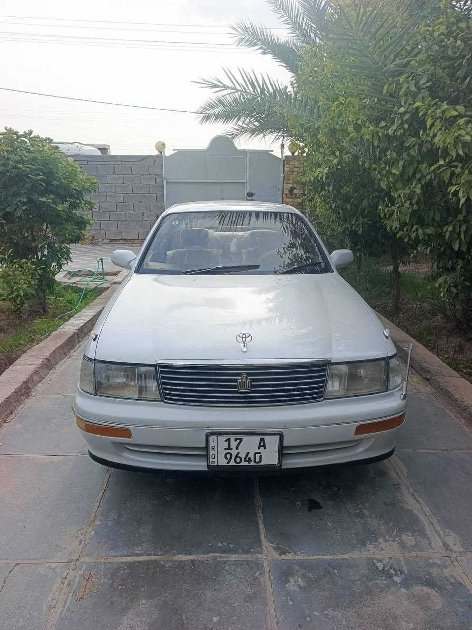 بطه متصل موديل 92 رقم مثنى انكليزي السنويه 27  مكفولة من الكص  والعيب ما عده الصبغ جماليه مكينه وكير شرط ***********6
