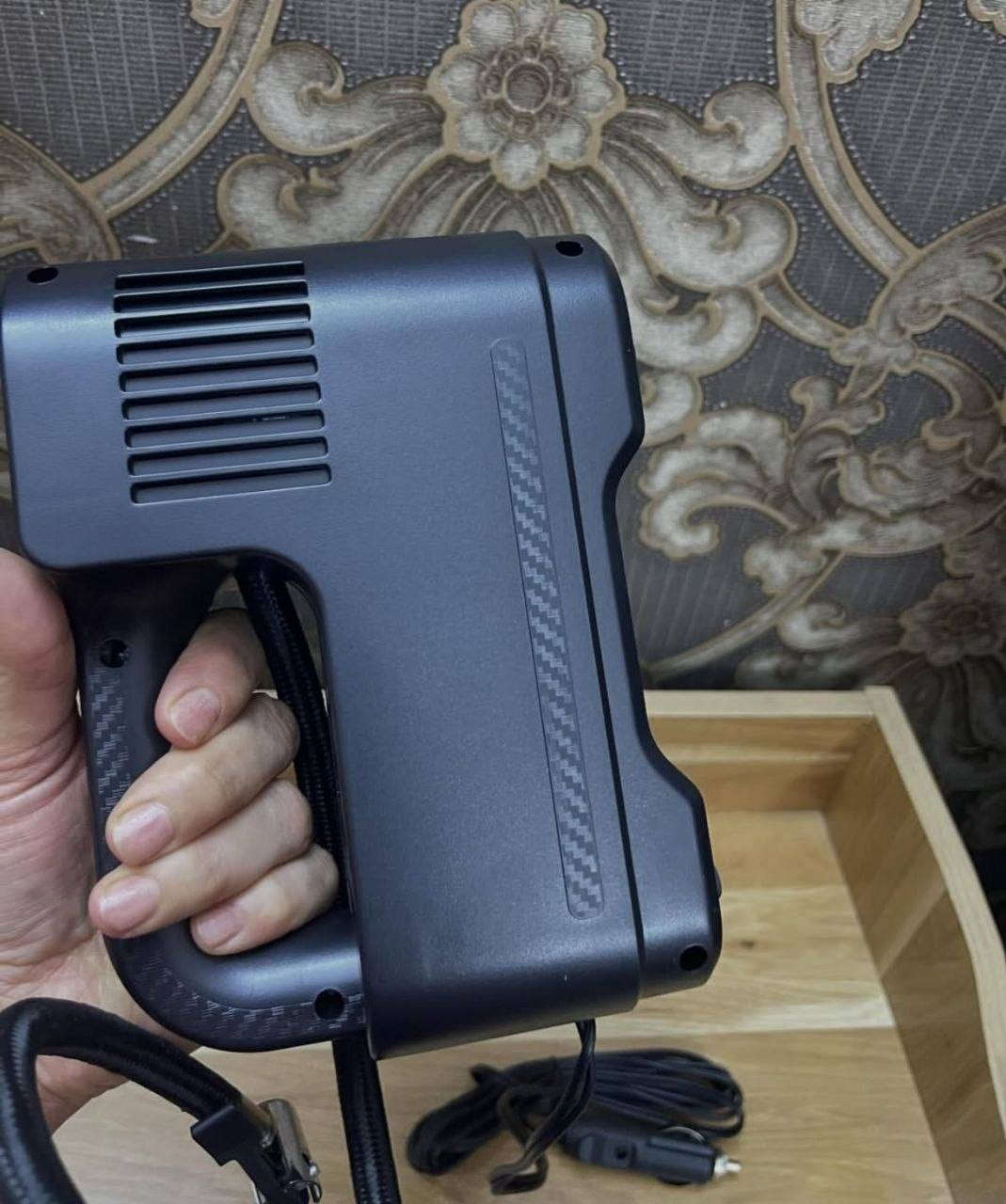 منفاخ إطارات السيارات الأصلي
يشتغل على جداحه
. مزود بشاشة رقمية
ولايت جدا قوي للمساعدة في إضاءة الإطارات أثناء النفخ
يعمل بجهد 12 فولت ومزود بمنفذ ولاعة السجائر في السيارة.

السعر ٢٥ الف والتوصيل #مجاني لكل محافظات العراق
للحجز خاص


**إذا كنت صاحب هذا الإعلان وتريد حذفه لأي سبب، رجاءا أرسل رسالة إلى الدعم الفني**