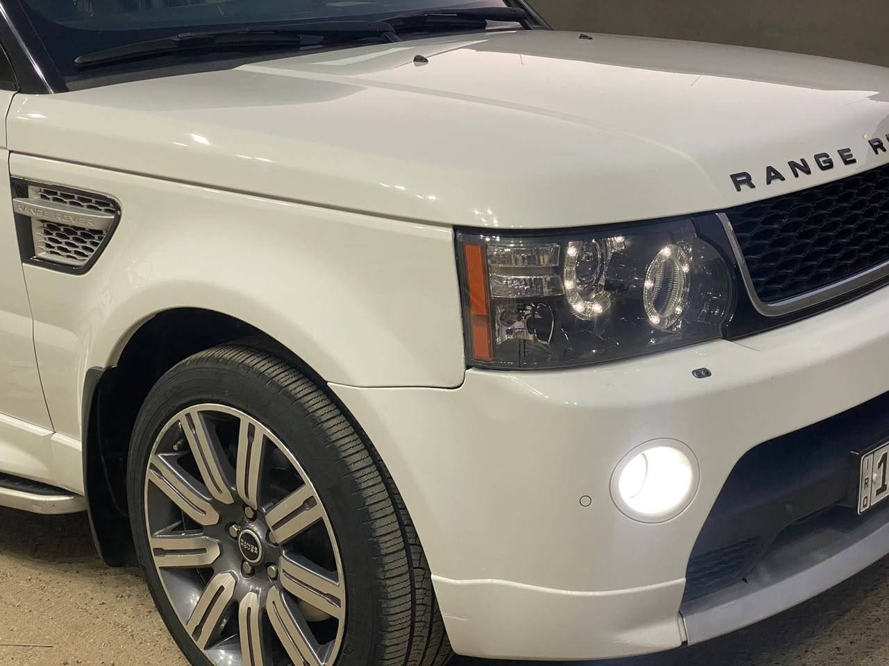 رانج اسبورت موديل ١٢ خليجيه كفاله بس دعاميه صبغ جديده مكينه ٨عاديه موسوبر مكينه كير حداديه  تخم تاير تبريد كله جديد ماشيه ١٤٠ اربع بصمات جنطه كهرباء مرايات كهرباء فول منوضمه جوبلسات جديده اي نقص  مبيه اكلوب ممشتغل بيه اخت الزيرو اترايه غرفه جديده جاهزه رقم بغداد بسمي مكان بغداد بلديات السعر ١٤٥ فتحه فول السعر ١٤٥ الاتصال ***********
