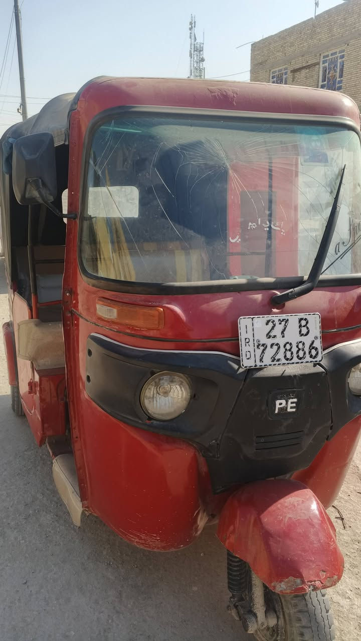 السلام عليكم تكتك للبيع مديل 18نضيفه كلش رقم وسنويه ومداور ثاني يوم ولوحات بيها سعر 4000 وبيها مجال ***********
