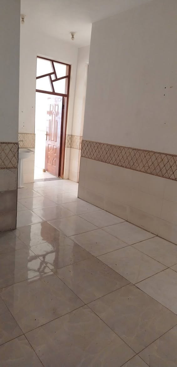 شقه للايجار خاجيه شارع أربعين قرب علا ماركت للاستفسار الاتصال على الرقم ***********
