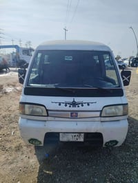 مرخصه • ياباني • ٨ راكب