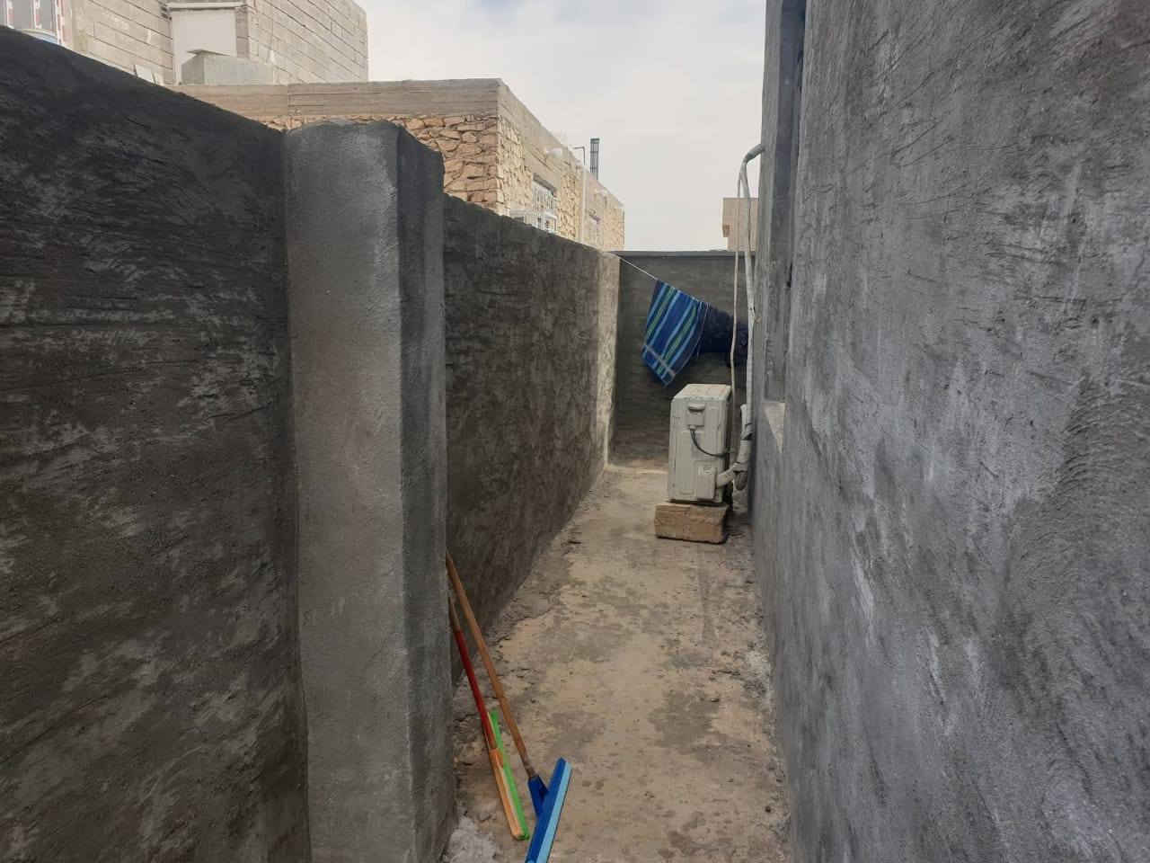 ألسلام عليكم
بيت طابو للبيع
قرب مركز اسنان الجديد
مساحه البيت 250متر
يتكون لبيت من طابق واحد
بناء جديد
ديوان /كندور /غرافتين /هول /مطبخ حار بارد/صحيات داخليه خارجيه
البيت ملبوخ كامل
السعر خاص
للاستفسار على رقم *********** 
.
