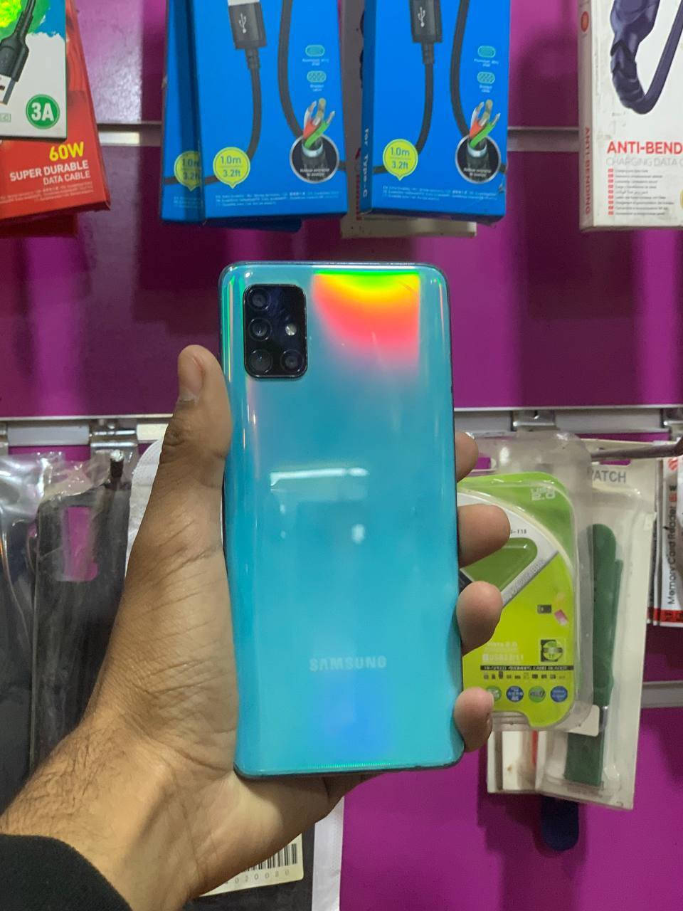 السلام عليكم سامسونك A51 ذاكرة 128 مستبدل ازرار فقط (دكم)
بي فطر كلش خفيف 
سعره 75 الف  ضمان اي خلل يرجع
الموقع سوق الجمعه او سوق الطيور مقابيل مخللات الكرار 
***********

