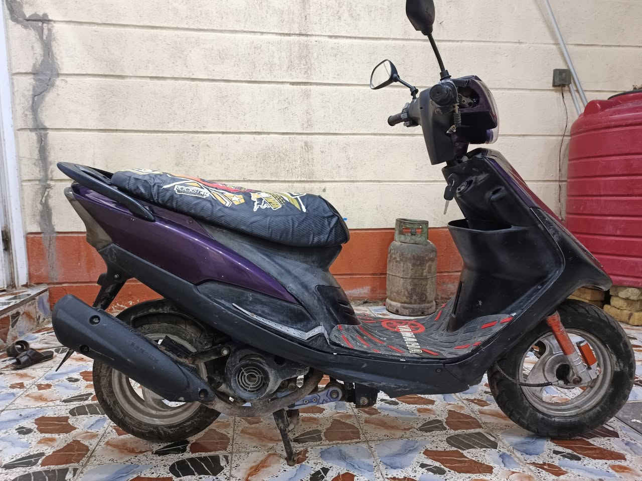 دراجه ماكس عدله شغاله من الطول لطول بوشه  مزوده رياضي 55 دبلات رياضي رافع وصط رياضي  كزوز رياضي دبل ولف سلف رياضي باتري 55جديد الدراجه كامله من كلشي دكه هندر سلف كهرباء كله شغال ماتذب عليه ربع  تزويد شبابي فول الشراي يتصل ماجاوب خاص ولا تعليق ***********العنوان المدينه الهوير
