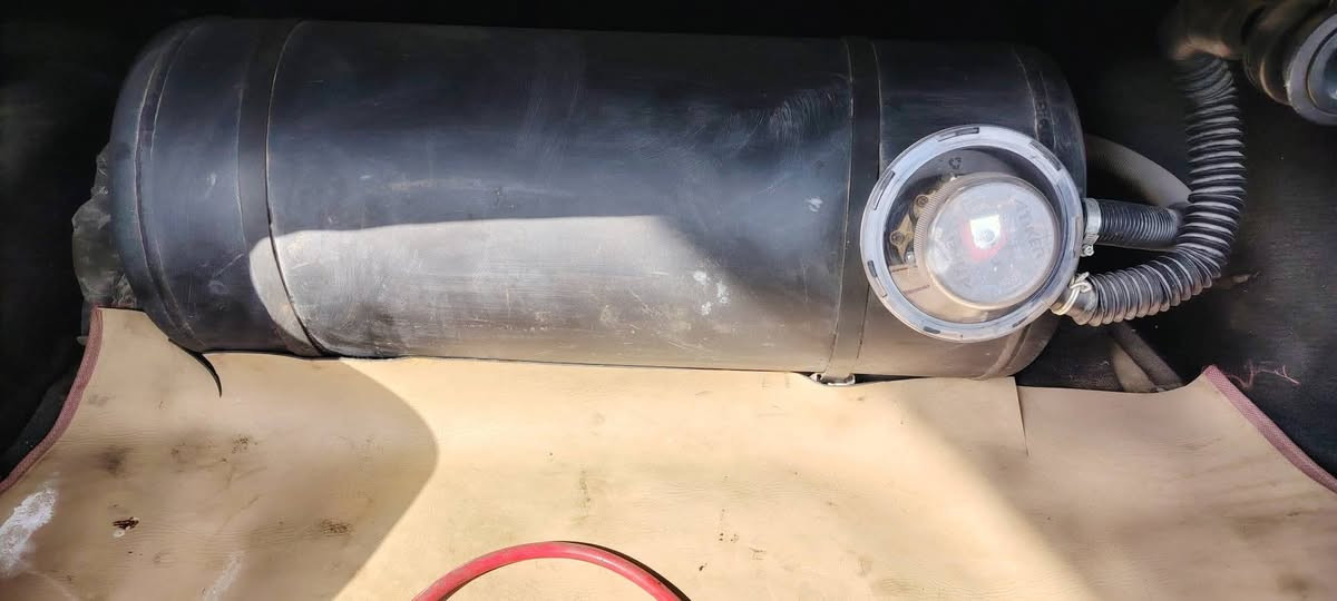 سوناتا ٢٠٠٩ خليجي رقم بابل انكليزي باسمي
السياره مكفوله ماعدى صبغ جاملغ امامي ايمن بدون دواخل بسبب التكشير والصوره قبل الصبغ موجوده
محرك ٢٤٠٠ نظيف جدا
السياره فول 
فتحه 
داخل بيجي
تبريد ثلج
منظومة غاز ⛽⛽⛽
حداديه جديده
مكان السياره بابل للاستفسار الاتصال على الرقم
***********
