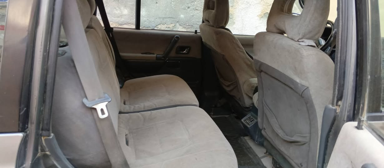 السلام عليكم باجيرو موديل 98للبيع رايده 65وبيه مجال الشراي يتصل ***********
***********رقمه بغداد مدينه الصدر باسمي
