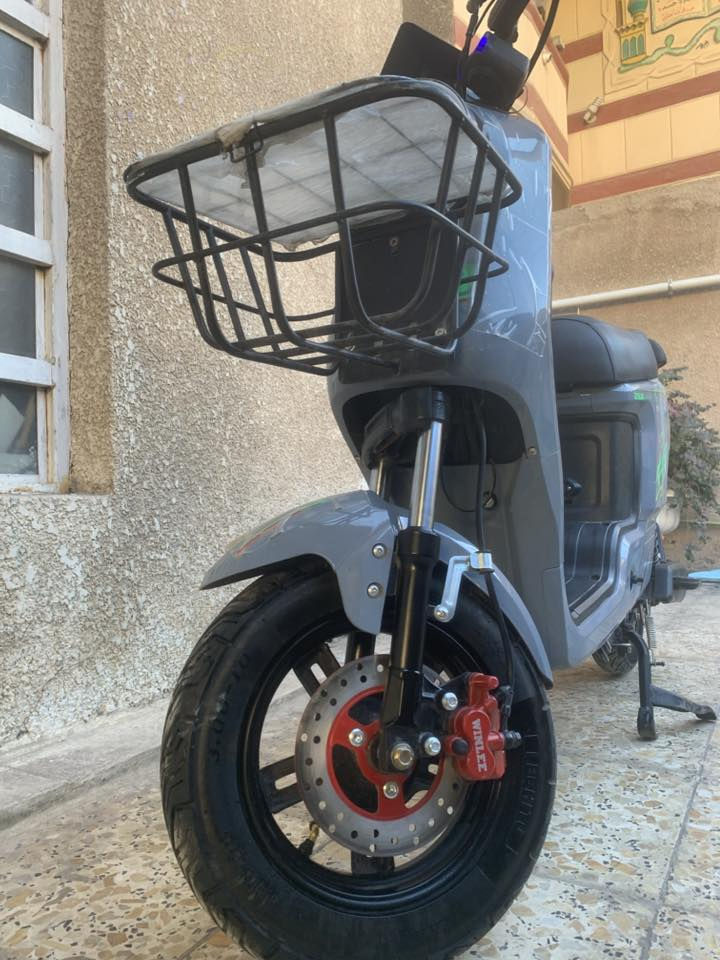 دراجة ار9 للبيع
مواصفات الدراجة

دبل سماعة بلوتوث 
بك
سرعة 119
حقيقي75
لايت عالي ناصي
دبل اشارة
هورن سيدان
دراجة نضيفة استعمال شهرين فقط بطاريات خمسة (الكبار) 

السعر (485) بيهة مجال 
مكاني بغداد الاعضمية
رقمي (***********)
موجود واتساب
