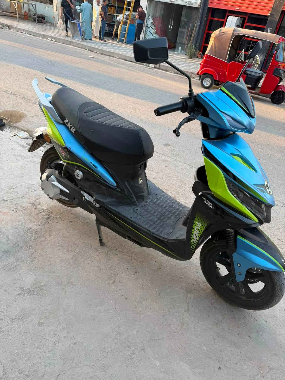 السلام عليكم
دراجه شحن Lima flash SPORT 2025

3 نمر +R 

2 بصمه /2 سويج 

نضافه 95/100

الدراجه مناقصهه شي كامله مكمله

 السعر 750 وبيهه مجال بسيط

العنوان بغداد العبيدي 

***********
