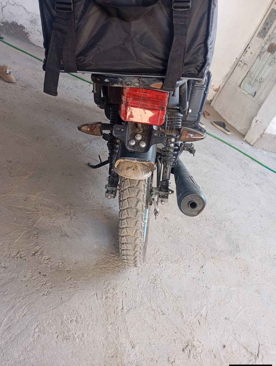 دراجه موديل 25 شاينك نضيفه والله محرك كفاله عامه دراجه اكفلها من كلشي رايدها 350
السلام عليكم ايراني سونك 2023
الدراجه كامله ومكينه مكفوله تحتاج بس صفاحيات والكهربائيات تترتب 
مكاني بغداد سعرها 350 وبيها مجال ***********

