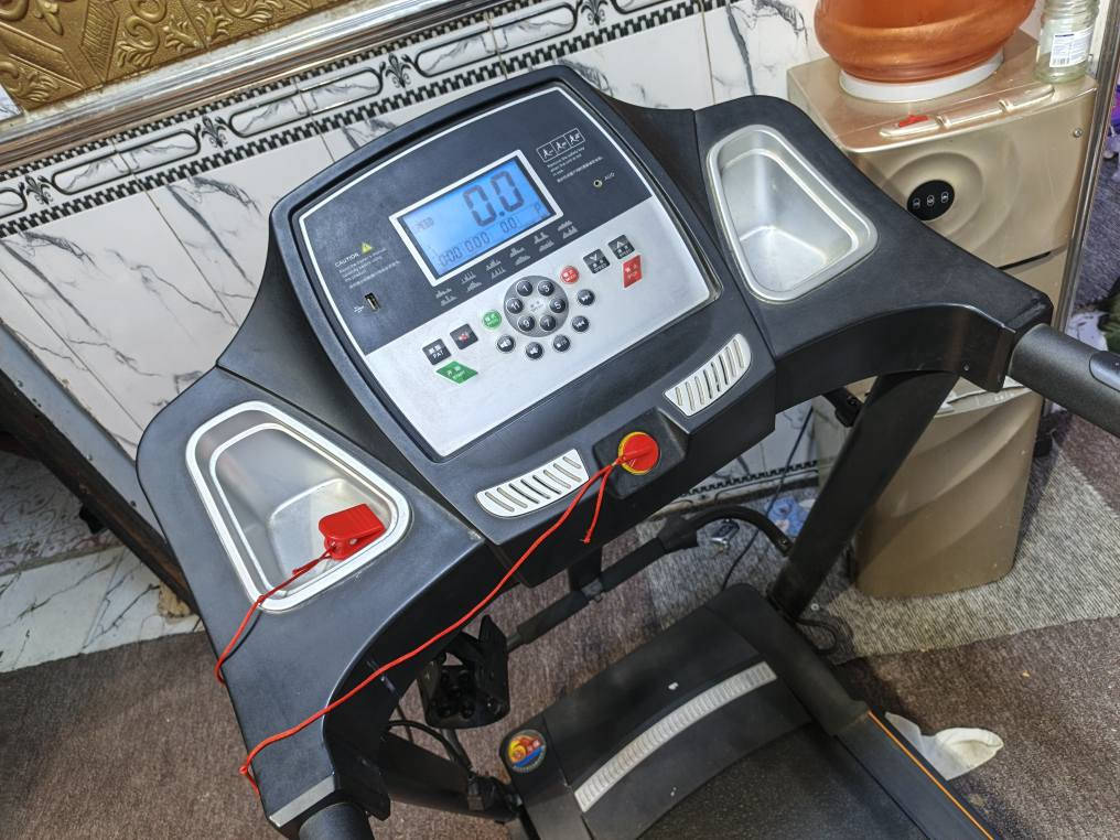 جهاز جري بي عطل يشتغل ويمشي بس من اصعد علي يفصل شنو سبب مادري  مكان البصره وتساب *********** البصرة, العراق
