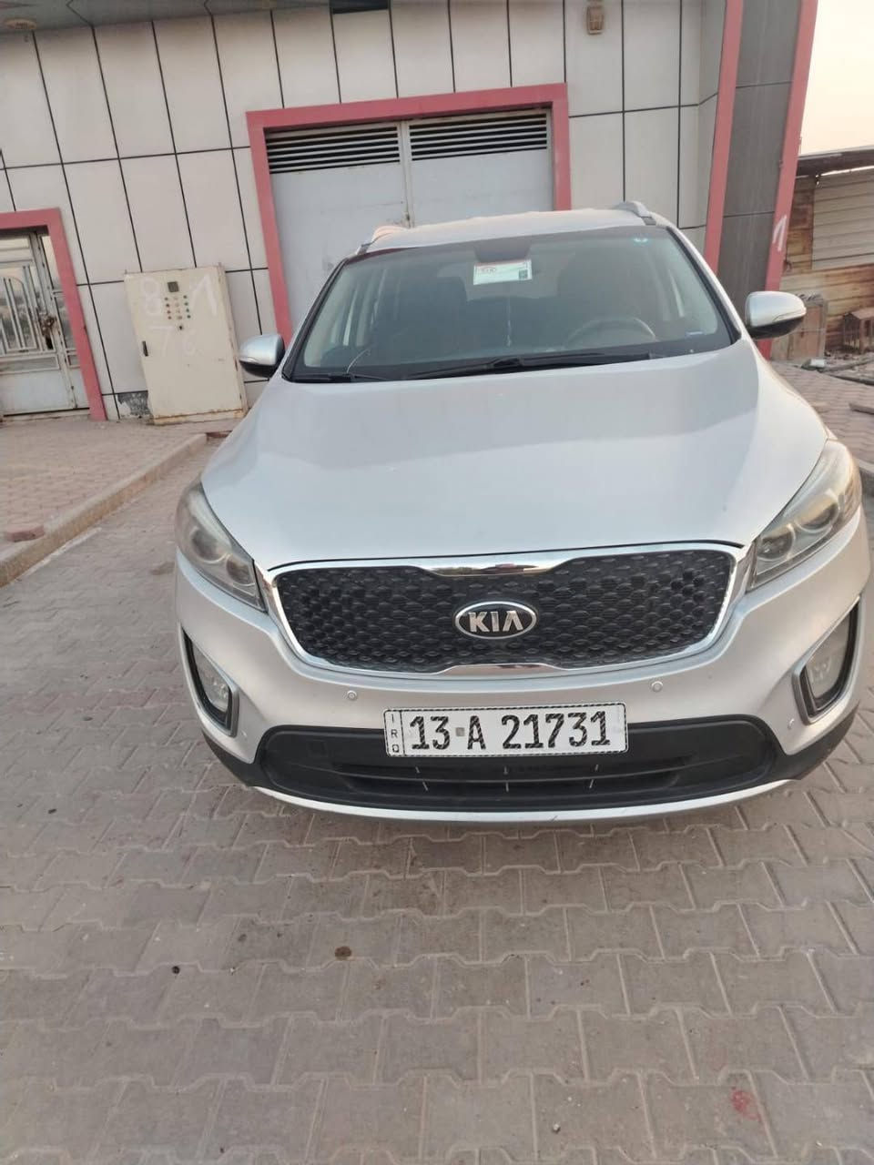 سورنتو 18/ 5  راكب وارد امريكي رقم ميسان لون نص فول رصاص فضي بنيد وجاملغ وباب مرشوش تصليح إمارات بجم كبس ضربته خفيفه   محرك جي دي دواخل جديده  حداديه تايرات تبريد تدفئه بلاد سيارها اتصال ***********
