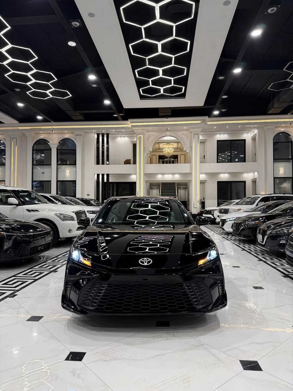 تويوتا كامري وارد امريكي شكل جديد موديل 2025 محرك 2.5 بانزين وهايبريد مواصفات SE بلاك فول معده فتحه شاشه جبيره كاميره خلفي بصمه كشنات جلد كشنات كهربائي كشنات تتفيه🔥بريك بصمه موبايل📱وايليس تبريد خلفي اشاير مريات رادار جانبيات رادار امامي حساس خلفي لايت زينون ويل كروم تحكم استيرن تحديد سرعه دفع رباعي شفتات استيرن بعد هوايه مواصفات بيها سياره مكفوله من اي نواقص كله بشرط ضرر جملغ وبونيد وشبرين تكمه بدون اي ضرر داخلي بدون تعديل بدون شخوط بدون بقسات بدون ارباك كله سليم بشرط سياره ماشي ٣٣ الف مكان سياره إربيل شريكه ابو ظبي كارس سعر. 209$😳🔥 سياره بدون رقم تترقم شمالي فقط 

*********** وتساب
***********
