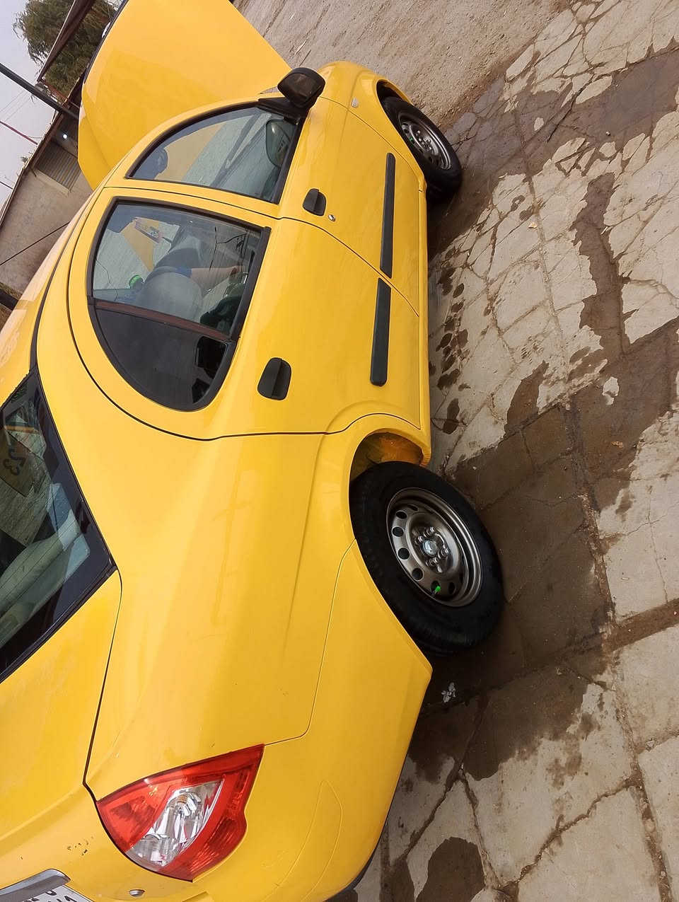 السلام عليكم طيبه 2015محرك كير كفاله تبريد تدفئه صدر امامي خلفي جديد تخم تاير جديد وياله جدد بيهة صبغ بنيد وبابين بدون ضربه طخات ومصور قبل لا اصبغ سنويه جديدة رقم دولي مصفرة منضومه زنون سنتر لك ريمون قطرة خياس مابيهة السعر 38بيهة مجال شي بصيط موبايل ***********
