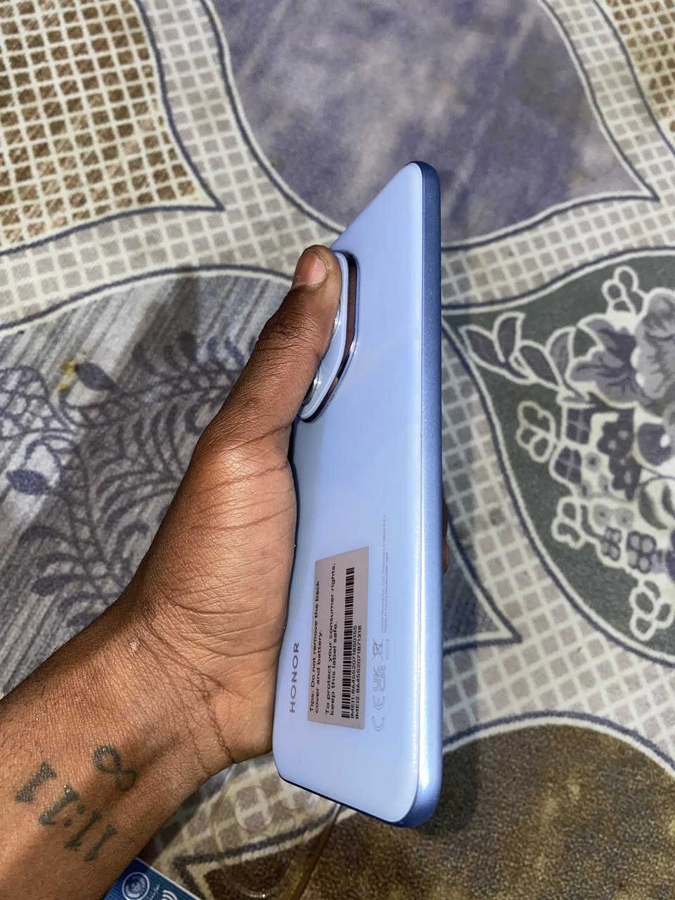 جهاز هونر 400برو
ذاكرته 512 عشوايه 12.12 بطاريته 6000 معالج سناب دراكون شاشه امولت كامرته 200ميكه بكسل
 يشغل 120فريم ببجي 
سعر جهاز 325 بي مجال تواصل واتساب ***********
