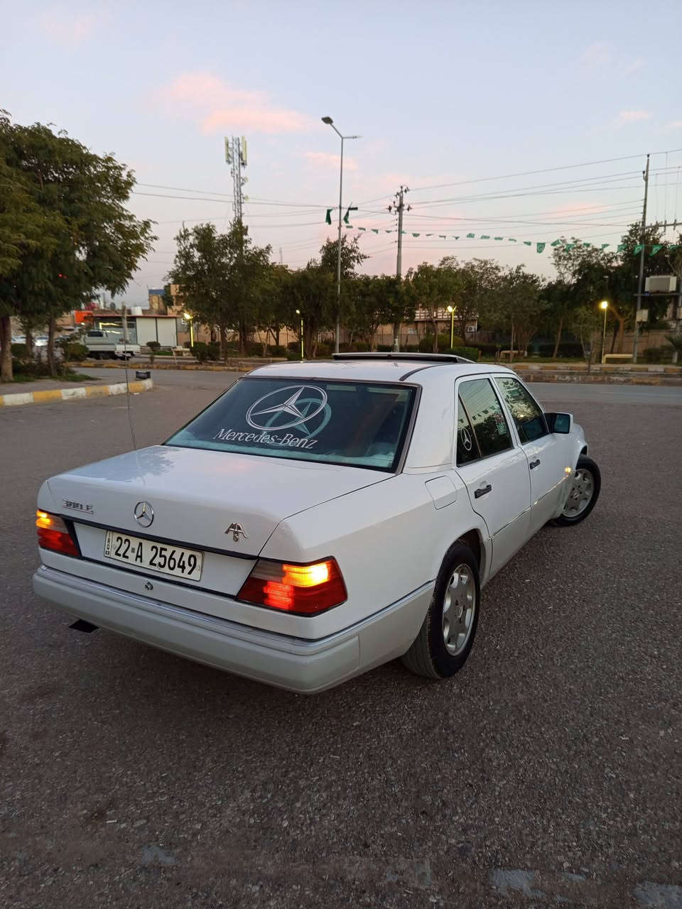 ماشاءالله كل حلال الناس
مارسدس دب 300 فول موديل 90 بلاد رقم دولي وسنوية جديد 2031 محرك بطه 3000VVT شرط دواخل كل جدید 3 قطع صبغ سونر موجود باقي بلادي سلايت شغال جام كهربائي تبريد ABS تايرات ويل جديد شرط كيرو محرك تحويل غرامة سیارة جاهزه مابيه نقص 
سعر 67 بية مجال 
***********
