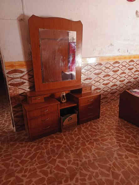 غرفه صاج تسكام سعرها 650 وبيها مجال ***********
