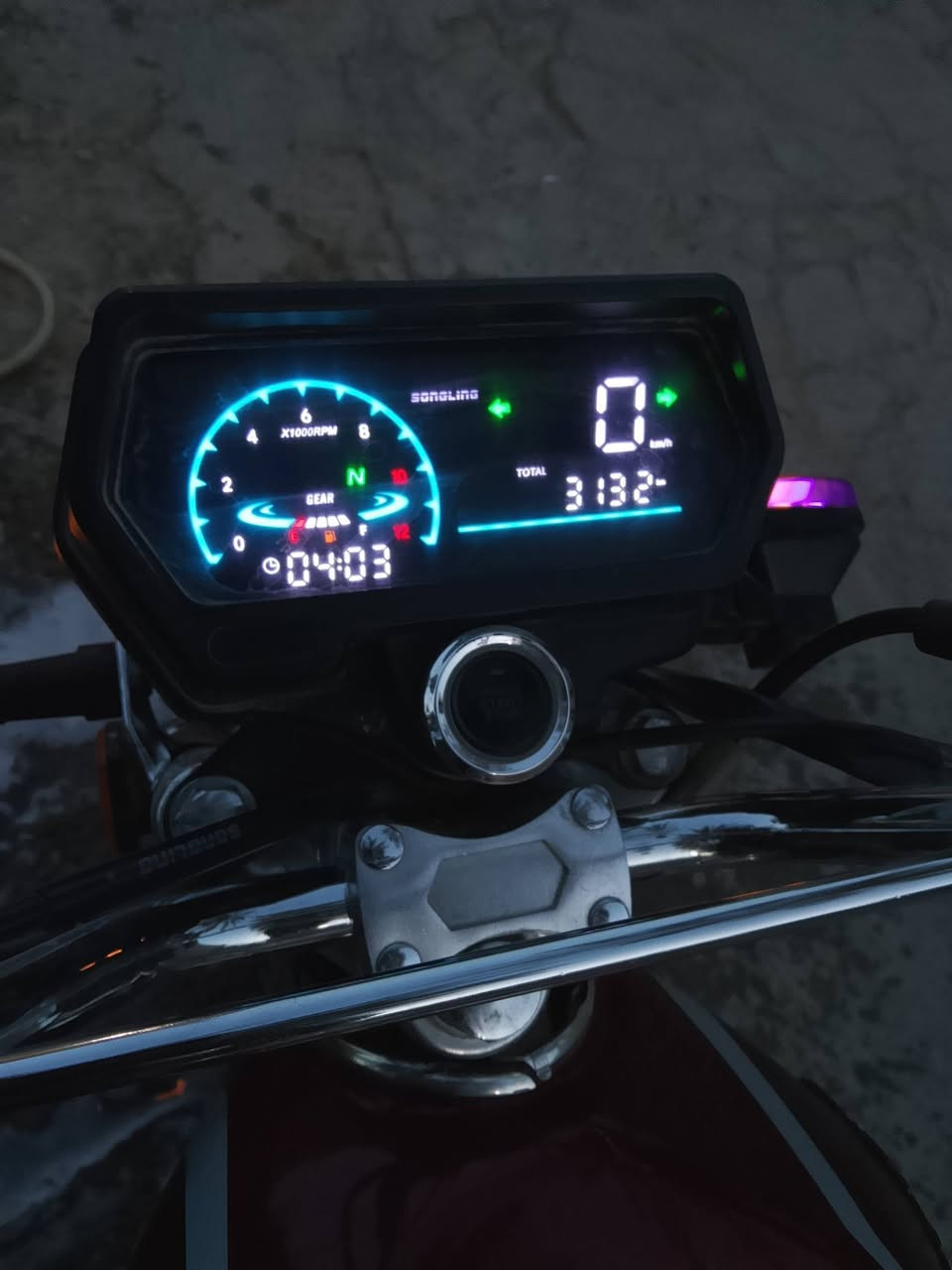 السلام عليكم سيفان موديل 2025 طالعه بشهر 10 استخدام قليل اخت جديده مكينه 200cc مكاني


**إذا كنت صاحب هذا الإعلان وتريد حذفه لأي سبب، رجاءا أرسل رسالة إلى الدعم الفني**