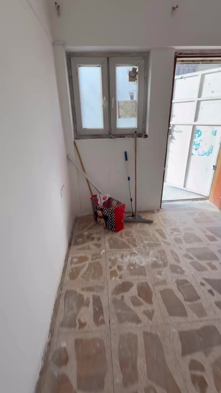 🏡 مكتب الشوكي للعقار 🏡

يعلن عن توفر مشتمل للإيجار مناسب للعوائل الصغيرة، يحتوي على:  

- صالة صغيرة  

- مطبخ  

- غرفة نوم أطفال  

- غرفة نوم كبيرة  

- صحيات وخدمات متكاملة  

سعر الايجار 400 وبي مجال 

📍 الموقع: البنوك، شارع التربية  

مكتب الشوكي للعقار  

📞 للاستفسار والتواصل:  

📱 ***********
