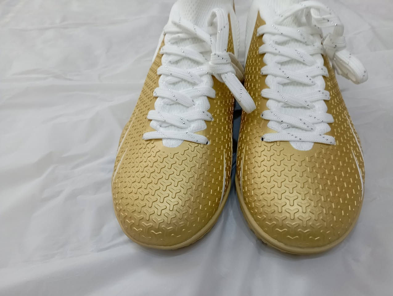 السلام عليكم..حذاء كرة قدم سافتي جديد غير مستخدم قياس 38 الطول 25سم.السعر 20 الف


**إذا كنت صاحب هذا الإعلان وتريد حذفه لأي سبب، رجاءا أرسل رسالة إلى الدعم الفني**