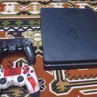 بلي 4 مهكر • ٣ لعبات • ٢ جوستكات