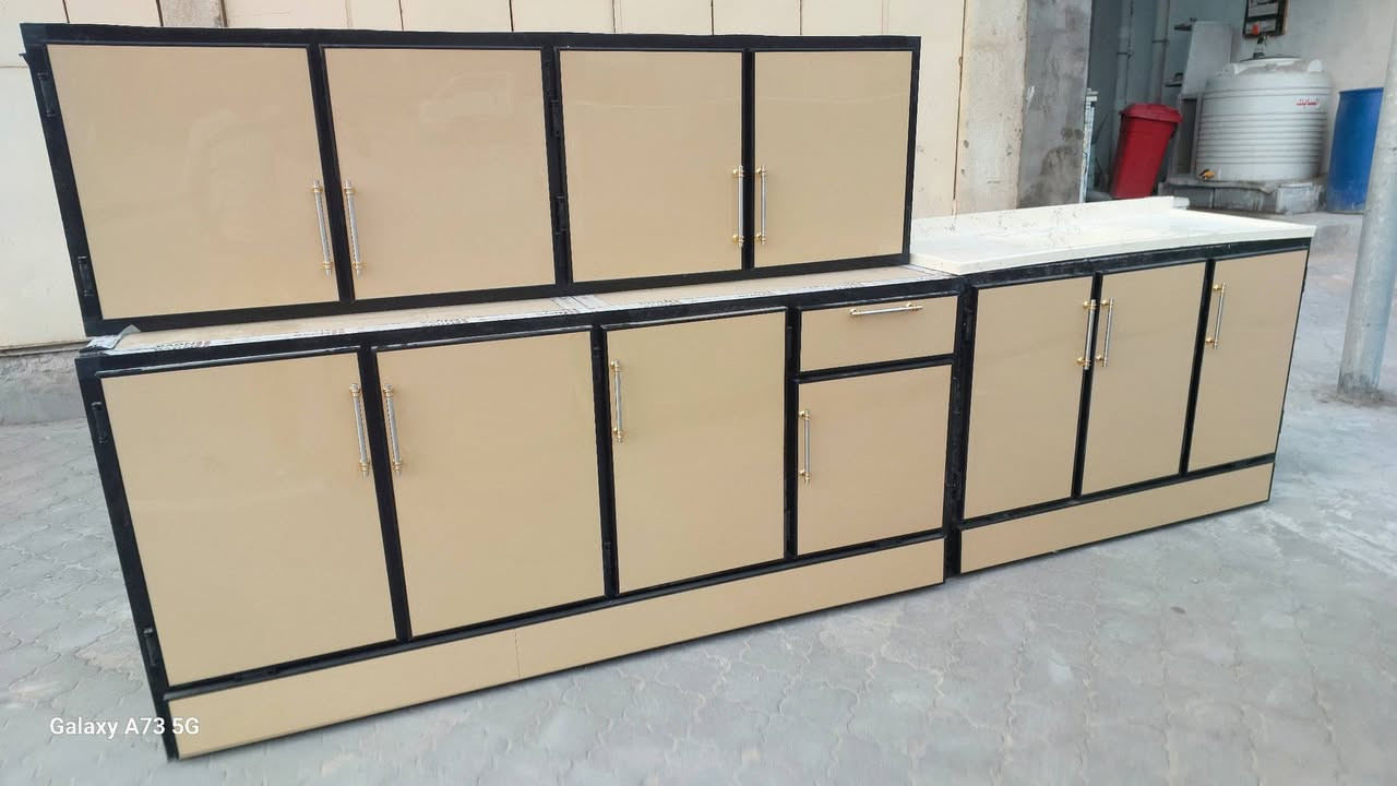 كاونترات تفصال مبطن شغل درجه اولى. نبدل مستعمل بل جديد. عنوان زبير بصحفين *********** واتساب
