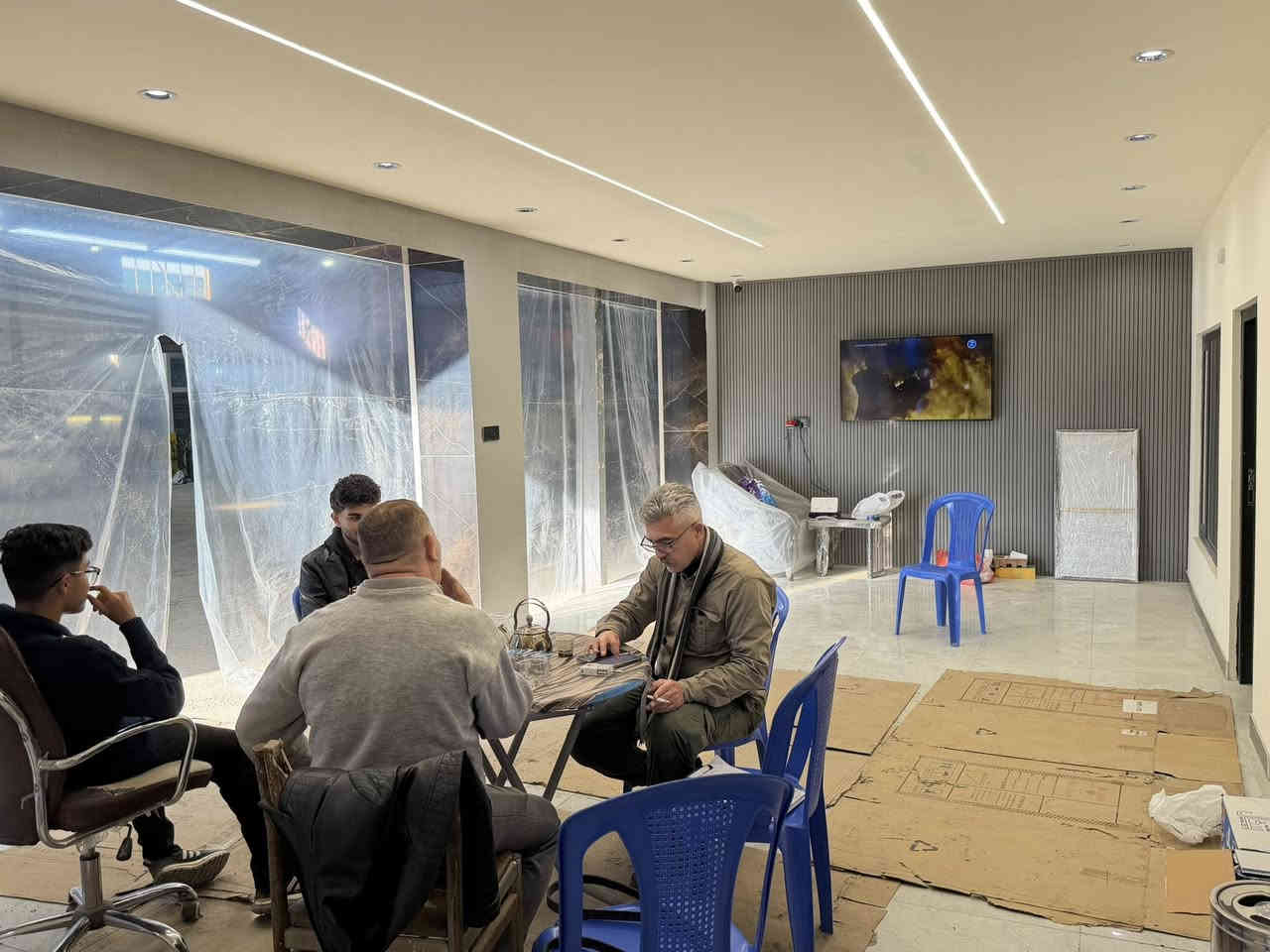 بالأمس كنت في محافظة بابل و تحديداً عند ورشة القمة لصاحبها السيد Haider Essam و هذه الورشة تعرض كافة خدماتها الميكانيكية و الكهربائية و قريباً إصلاح بدي السيارة من سمكرة و صبغ بأيادي لبنانية محترفة و على مدار الإسبوع 
و الورشة فتحت أبوابها قبل إكمال إنهاءاتها الإنشائية و تعلن دعمها و تعاونها الخاص لگروب X5 العراق و كذلك اللي يجي عن طريقي
و موجودة عروض خاصة لإدامة منظومة الإحتراق من تنظيف البخاخات و فحص الكويلات ( المجاول ) و الپلكات و تنظيف غرف الإحتراق بتقنية قشور الجوز .
بالإضافة لتجهيز الورشة بأحدث الاجهزة المستخدمة بالتشخيص و الصيانة من الكاميرات و الرافعات و غيرها ، فضلاً عن خبرة الكادر اللبناني
تفتح أبواب الورشة لإستقبالكم من الساعة الثامنة صباحاً و حتى الخامسة مساءاً 
ألعنوان : بابل _ ألحي الصناعي / خامس فرع من جهة اليمين للشارع العريض 
للتواصل على الأرقام : ‭0773 004 1419‬ / ‭0783 005 0076‬

#ألفائـدة_للجميـع
